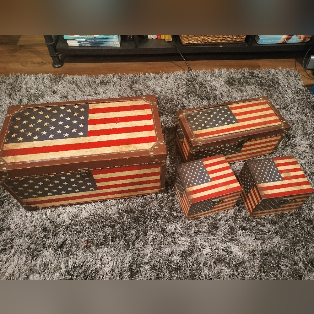 Flag storage box set